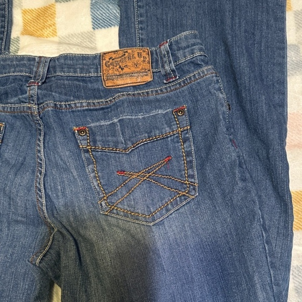 A14.  Cowgirl Up Women's Blue Boot Cut Jeans size 31 * altered length